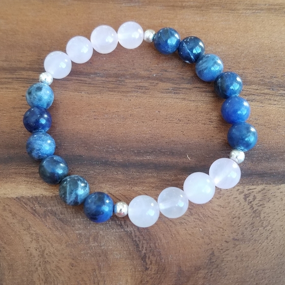 SOLD Blue Sodalite & Rose Quartz Bead Bracelet - Picture 10 of 11